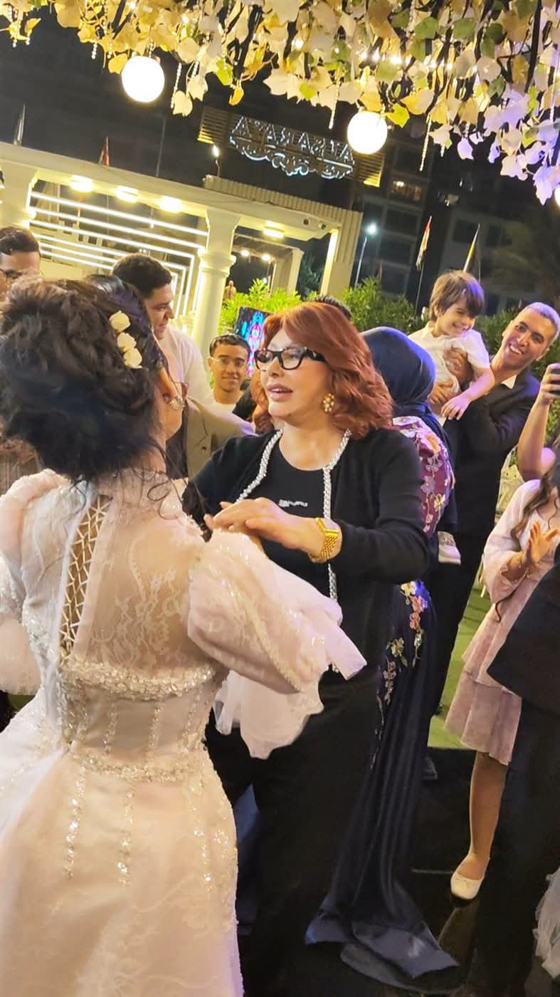 نبيلة عبيد (1)